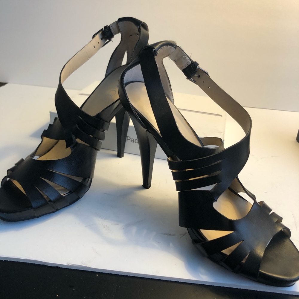 Nine & Co - Women’s Black Pumps - Size 9